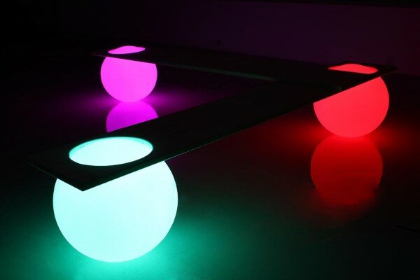 funny-glowing-light-ball-bench-contemporary-art-arts-design-furniture-installation-manfred-kielnhofer