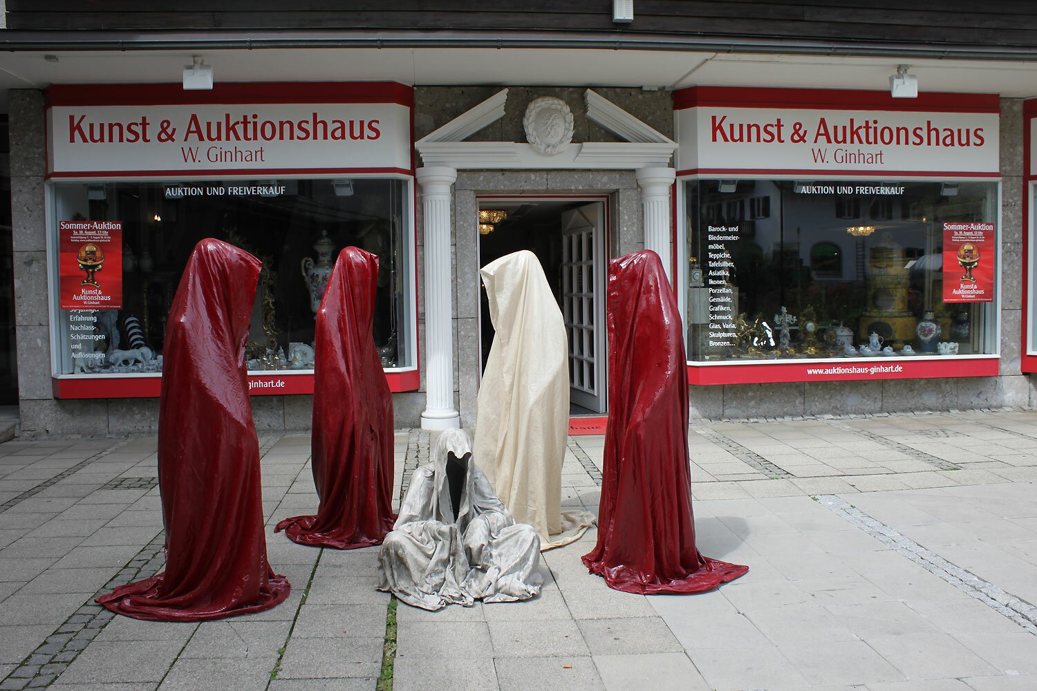 kunstauktion-Tegernsee-Ginhart-contemporary-art-sculpture-modern-arts-antique-auction-guardians-of-time-waechter-der-zeit-kielnhofer-4913